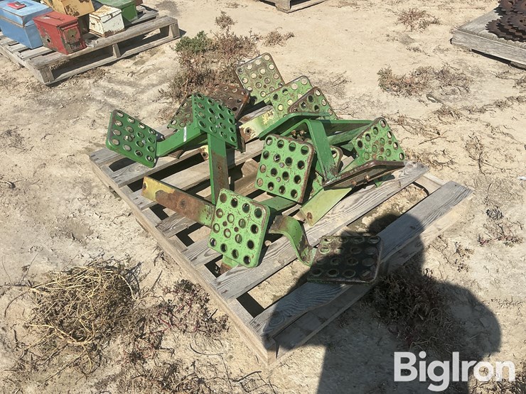 john-deere-30-image-3