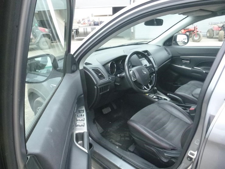 2018-mitsubishi-outlander-image-5