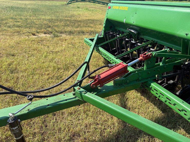 john-deere-8000-image-30