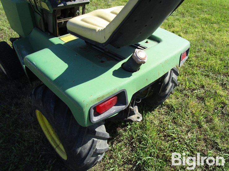 john-deere-332-image-13