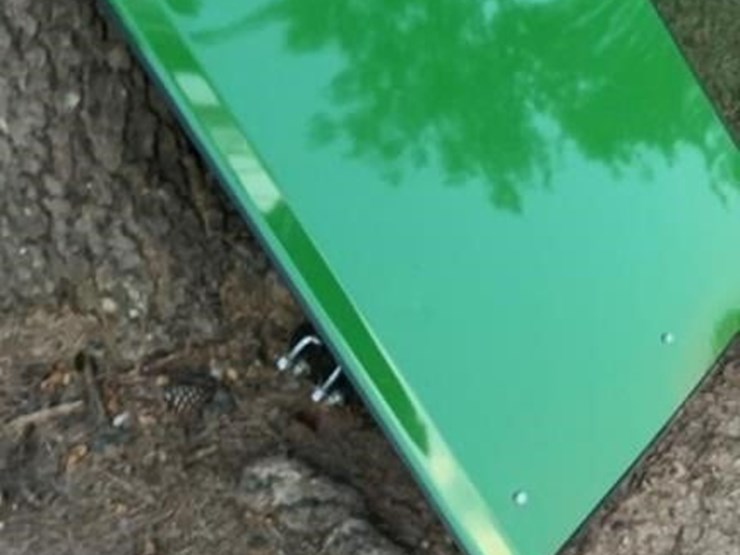 universal-tractor-canopy-has-hardware-image-4
