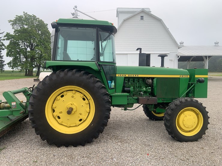 1977-john-deere-4230-image-9