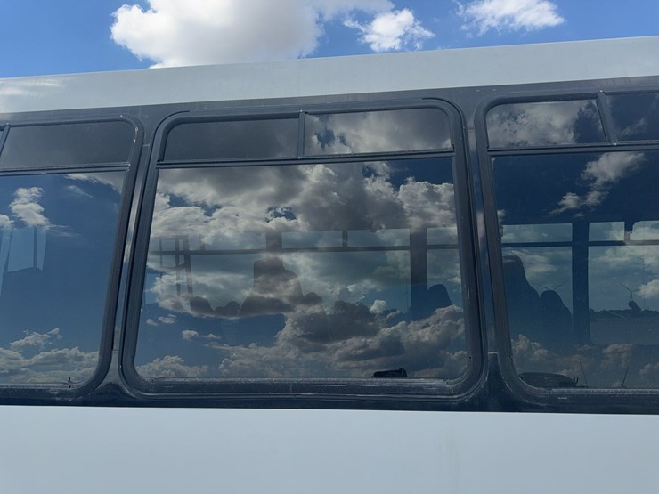 2006-ford-e450-image-41