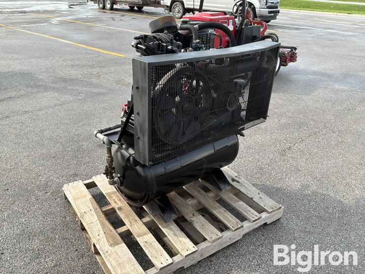 2011-massey-ferguson-730-image-7