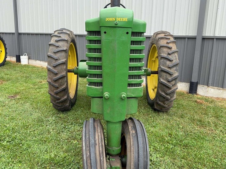 john-deere-b-image-7