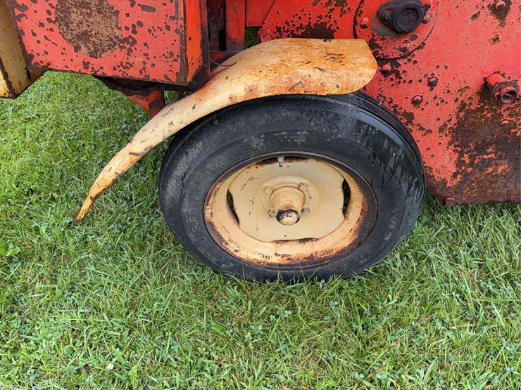 case-133-square-baler-image-22