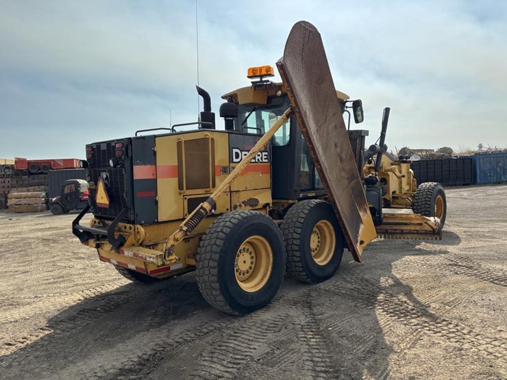 2009-deere-772g-image-3