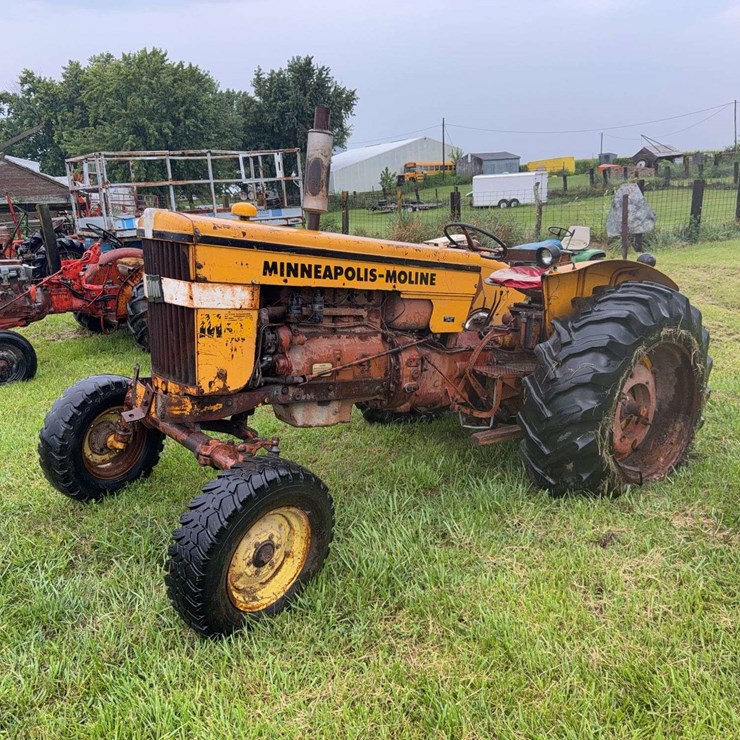 MINNEAPOLIS MOLINE M602