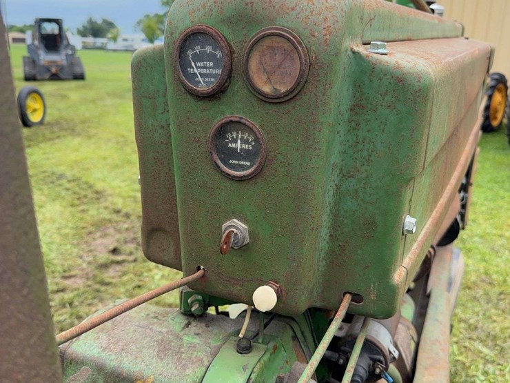 john-deere-b-image-37