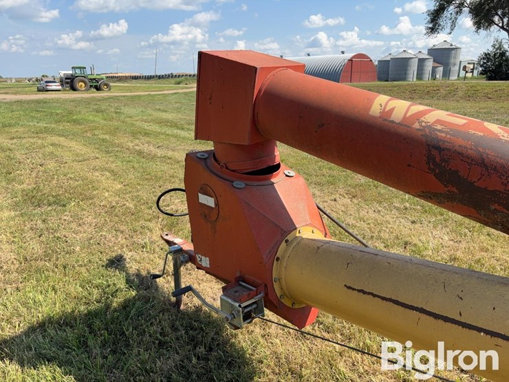 westfield-mk130-71-13"x71'-swing-hopper-grain-auger-image-17