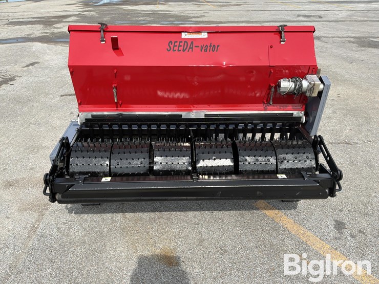 2026-massey-ferguson-730-image-6