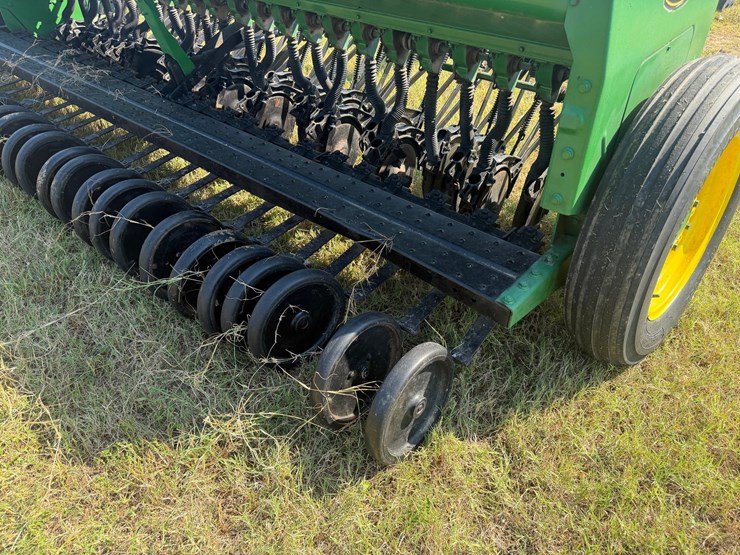 john-deere-8000-image-10