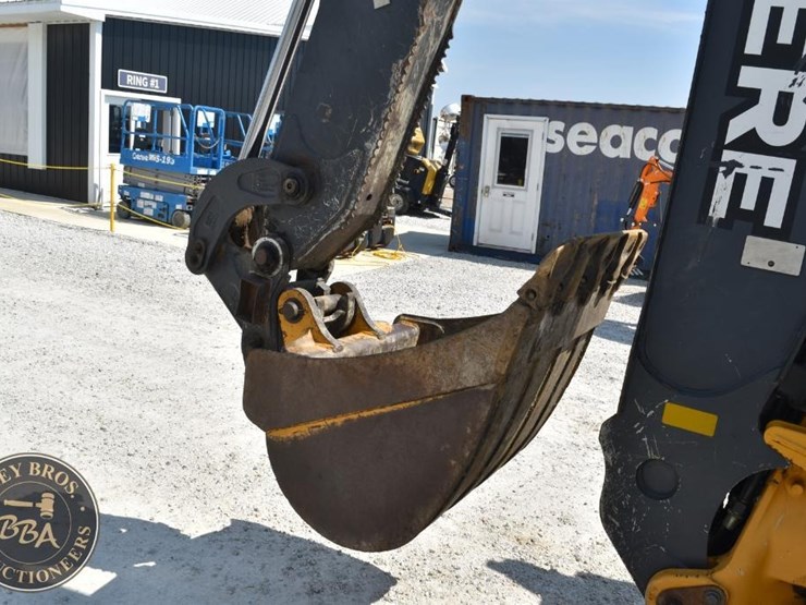 2015-deere-410k-image-40