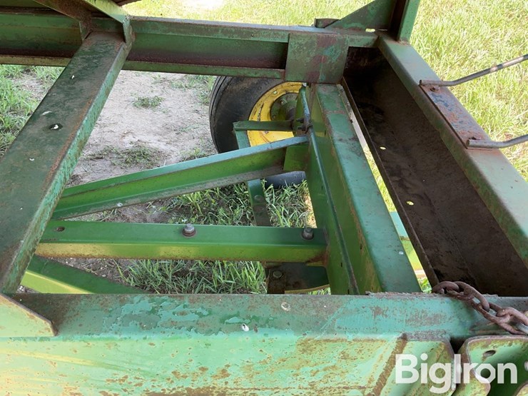 john-deere-1065-image-16