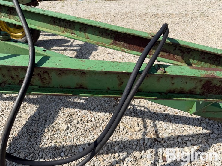 john-deere-100-image-11
