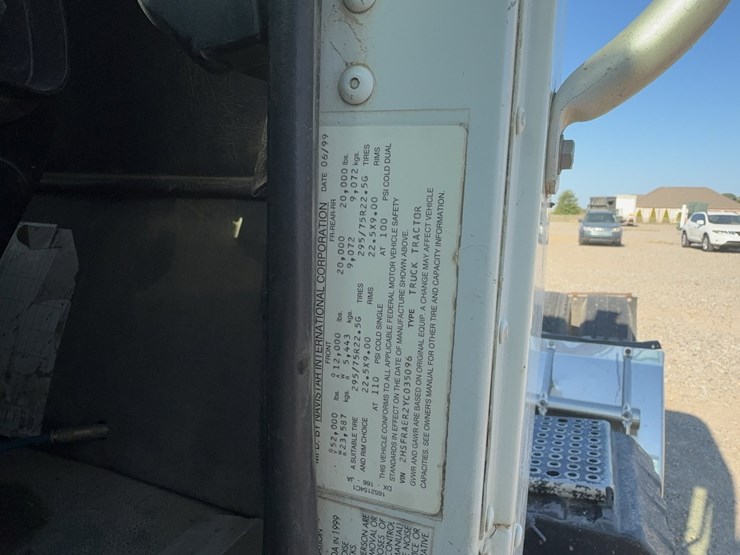 2000-international-9100-image-60