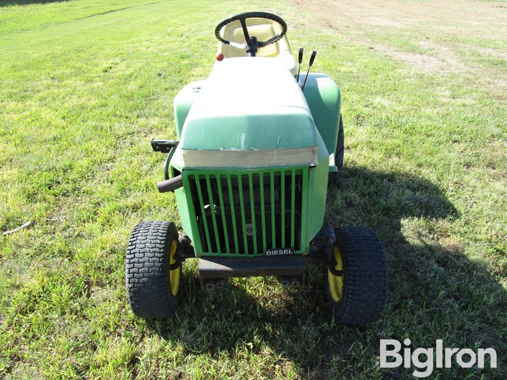 john-deere-332-image-10