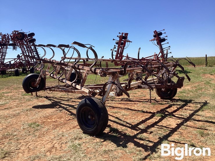 nh3-40’-anhydrous-knife-applicator-image-7