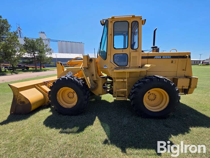 deere-444g-image-8