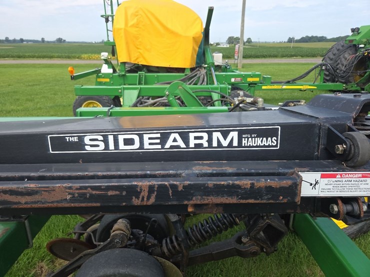 john-deere-1690-image-12