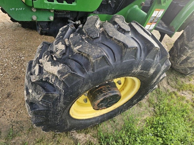 john-deere-5205-image-11