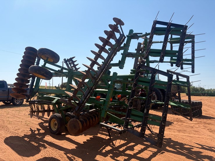 john-deere-637-image-12