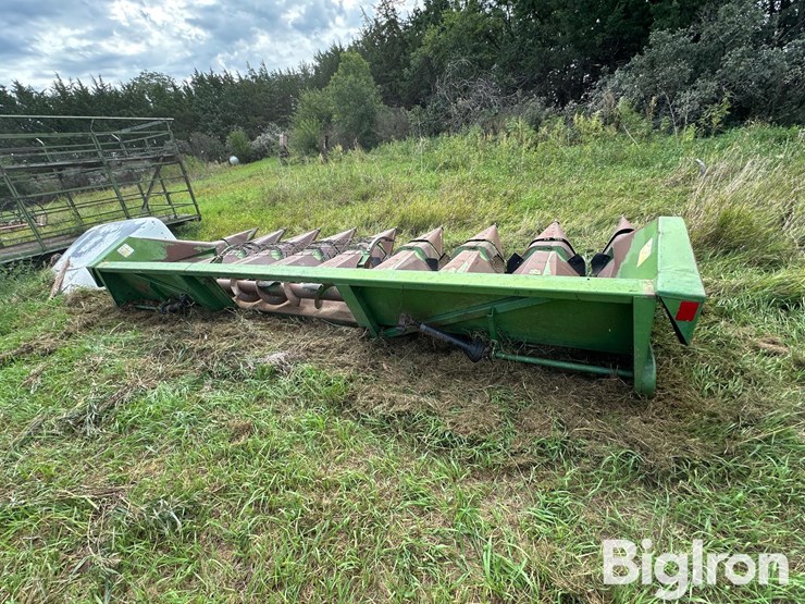 john-deere-8r30-corn-head-image-4