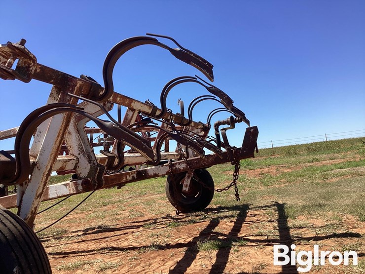 nh3-40’-anhydrous-knife-applicator-image-13