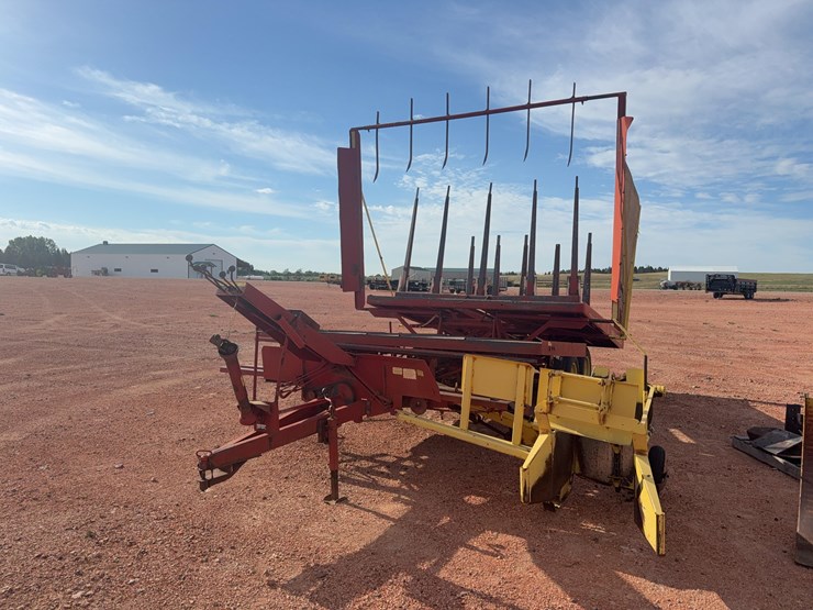 new-holland-1033-image-1