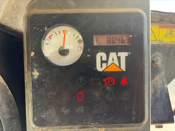 2012-caterpillar-279c2-image-18