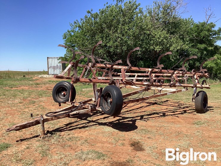 nh3-40’-anhydrous-knife-applicator-image-1