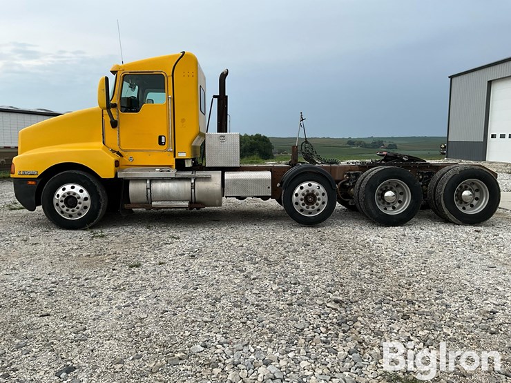2003-kenworth-t600-image-8