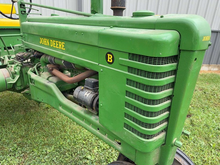 john-deere-b-image-9