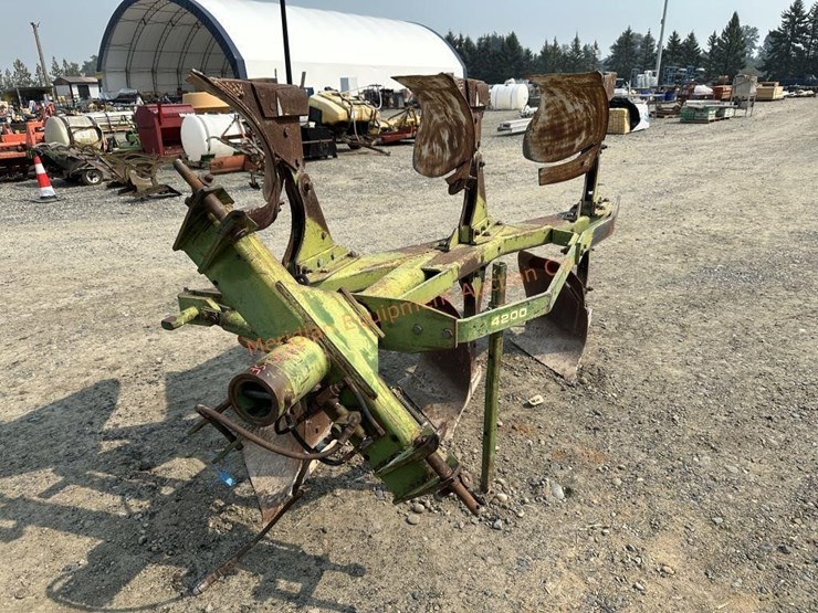 john-deere-4200-image-5