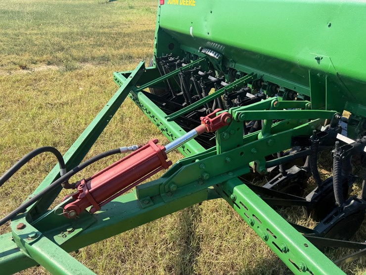 john-deere-8000-image-29