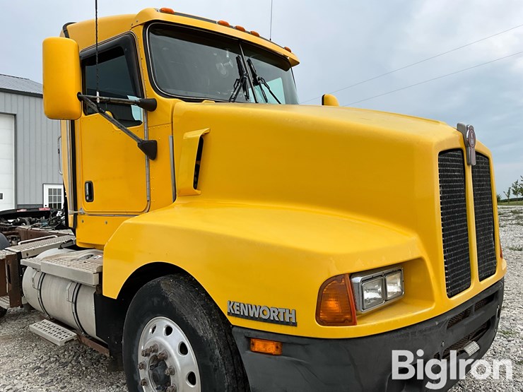 2003-kenworth-t600-image-10