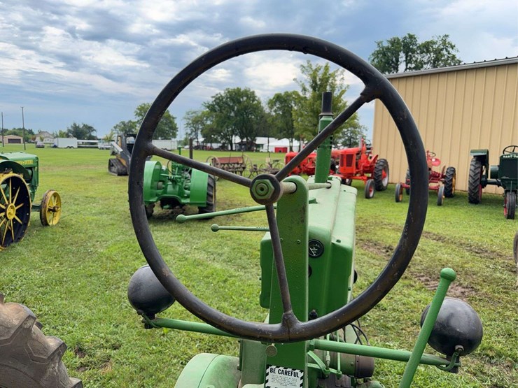 john-deere-b-image-31