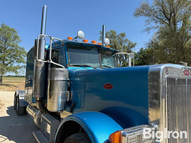 2007-peterbilt-379-image-19