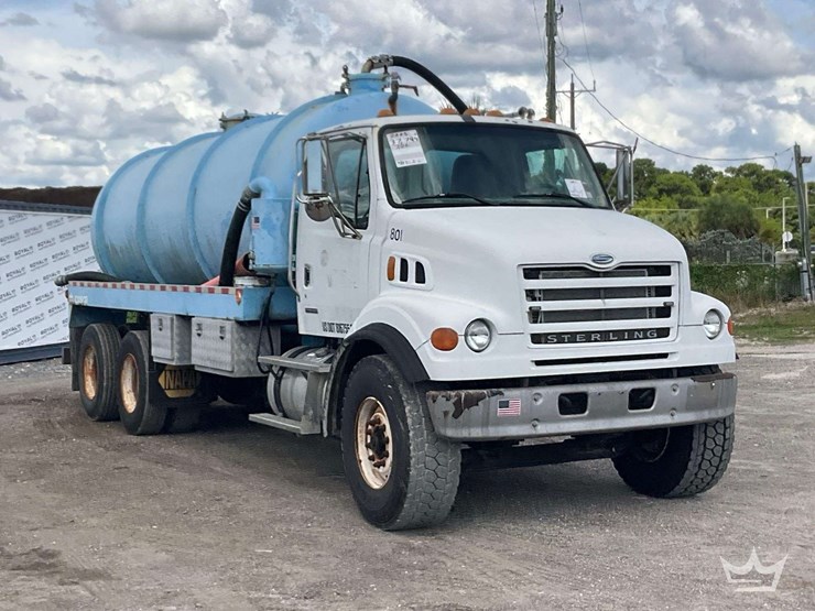 2005-sterling-l7500-image-2