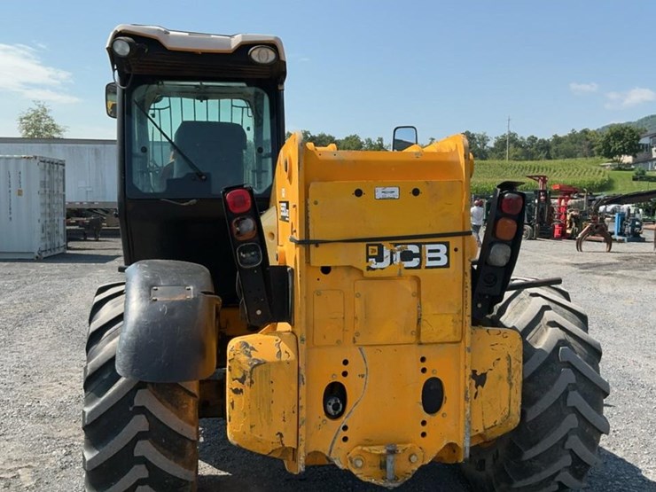 2012-jcb-550-image-3