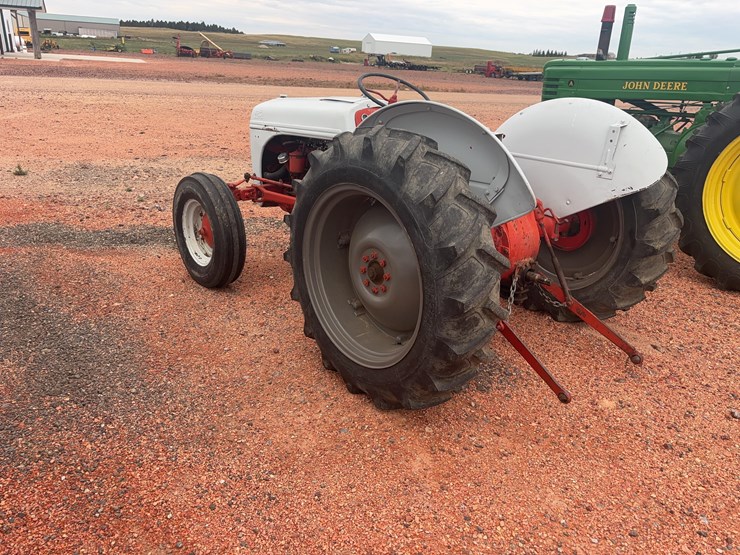 ford-8n-image-7