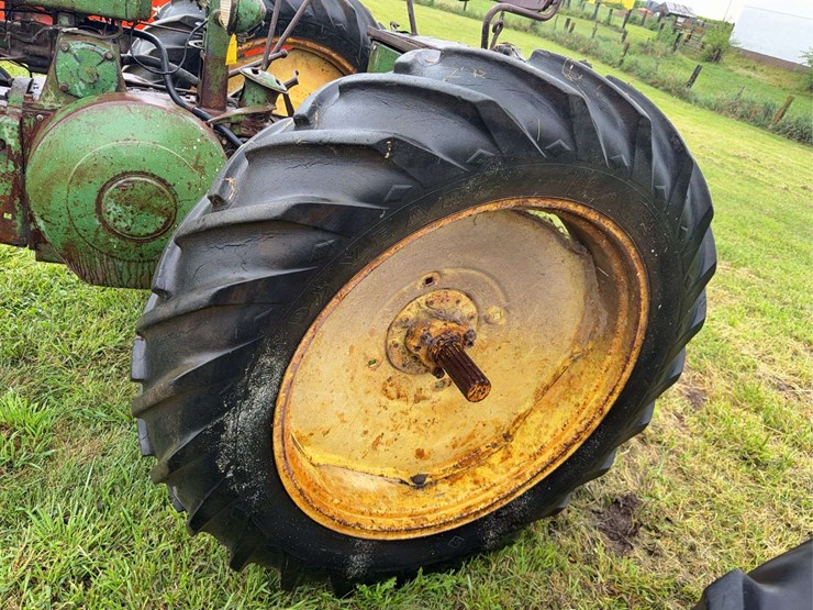 john-deere-a-image-12