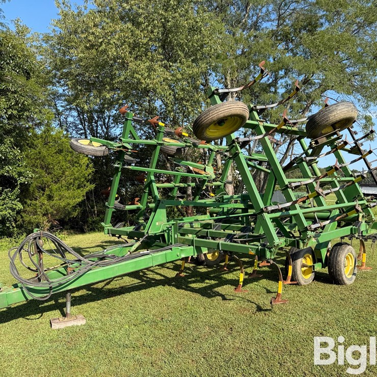 JOHN DEERE 980