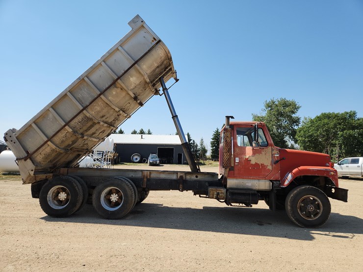 1979-international-f-2554-dump-truck-image-6