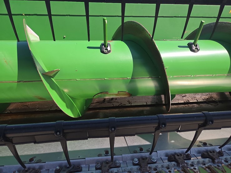 john-deere-635f-image-22