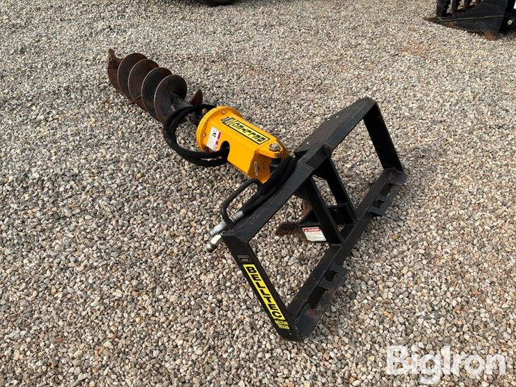 belltec-300-hydraulic-post-hole-digger-image-7