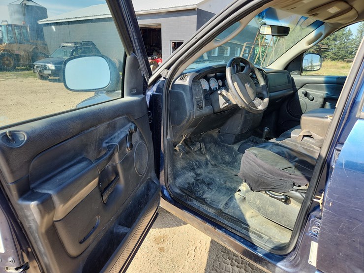 2005-dodge-ram-1500-image-19