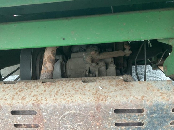 john-deere-gator-image-37