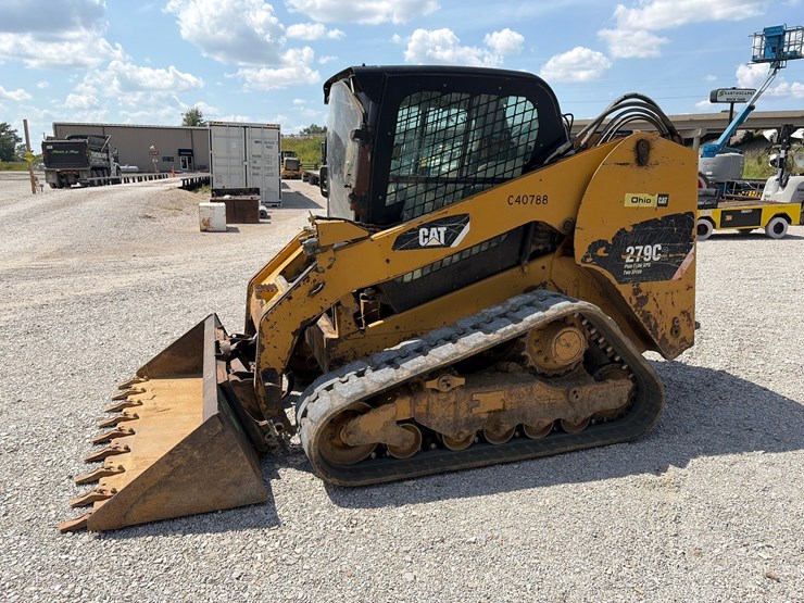 2012-caterpillar-279c2-image-1