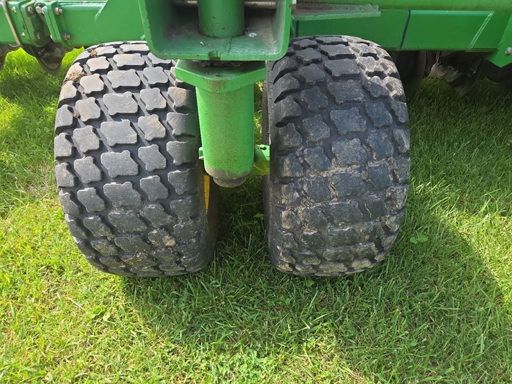 john-deere-1690-image-5